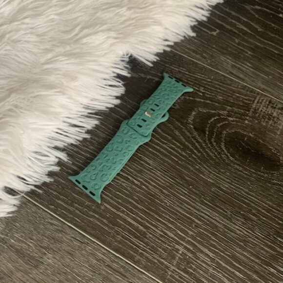 Ultra Soft Silicone Cactus Teal Leopard Engraved Apple Watch Band | 38/40/41mm - Picture 2 of 4